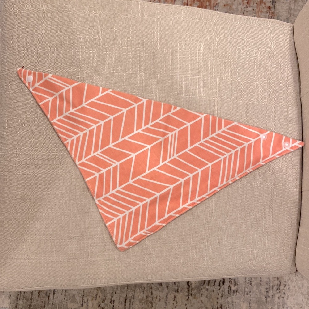 Small dog bandana 31 cm x 31 cmx 45 cm